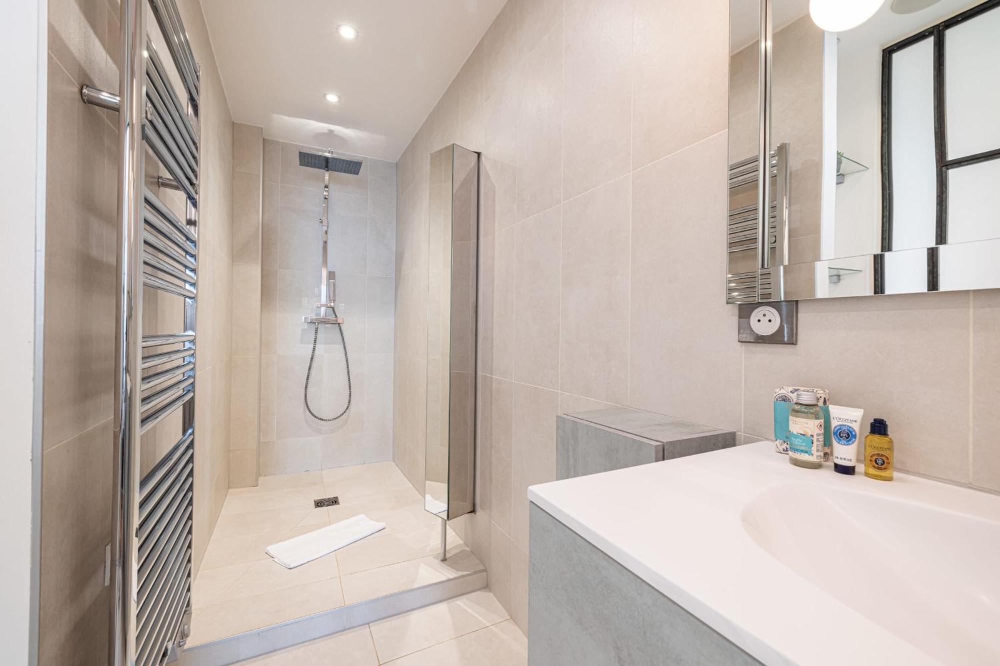 Etat Unis 93 Indigo - Amazing Sea View Aprt With Ac Apartment